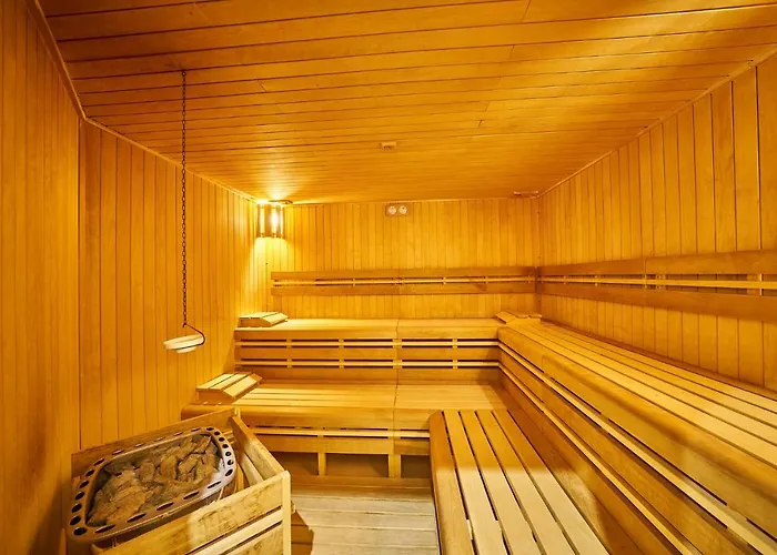 Wellness Queens Hotell 4*