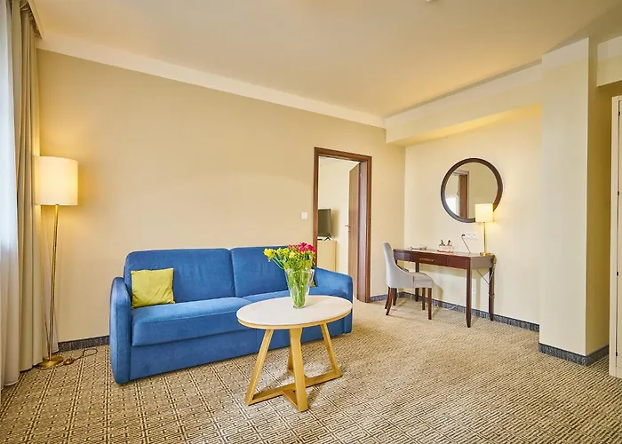 Wellness Queens Hotell 4*