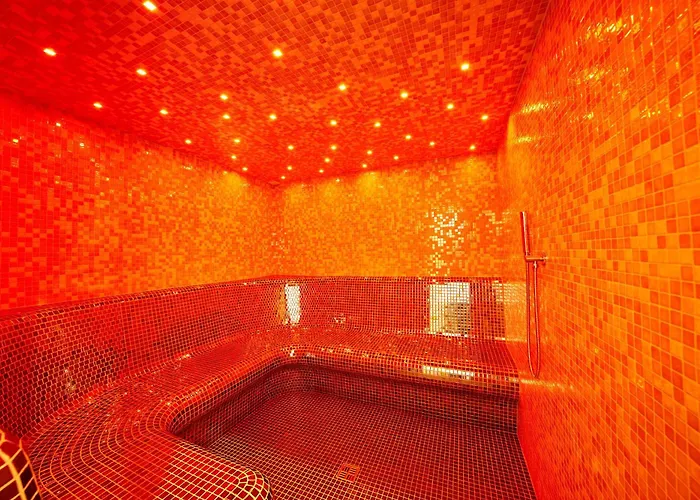 Hotell Wellness Queens 4*