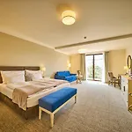 Wellness Queens Hotel