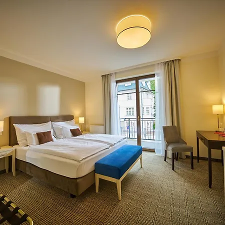 Otel Wellness Queens Mariánské Lázně