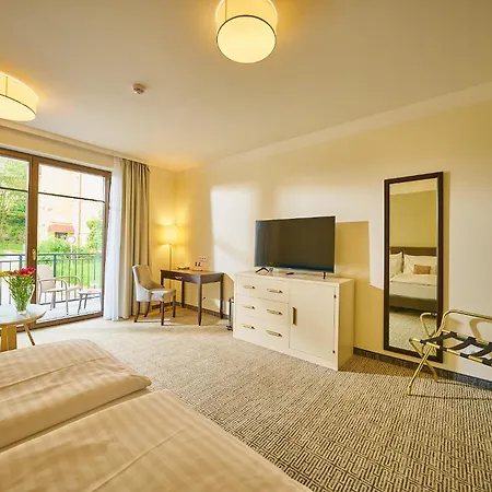 Otel Wellness Queens 4*