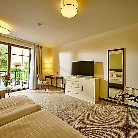 Hotel Wellness Queens 4*