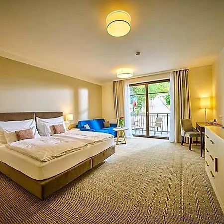 Hotel Wellness Queens 4*